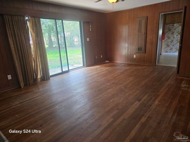 6227 Vicksburg Dr, Pensacola, FL 32503