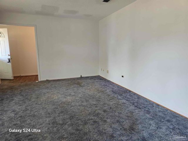 6227 Vicksburg Dr, Pensacola, FL 32503