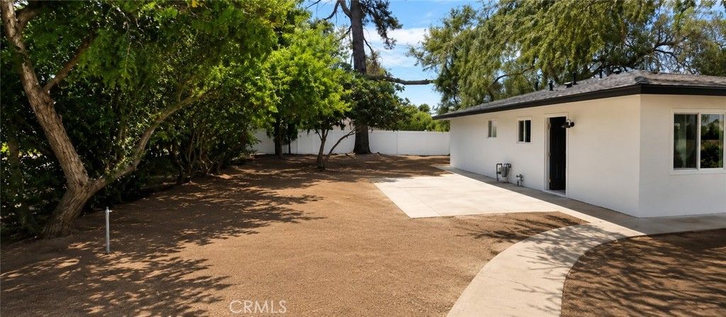 Image 3 of property listing at 12942 3rd, Yucaipa, CA 92399
