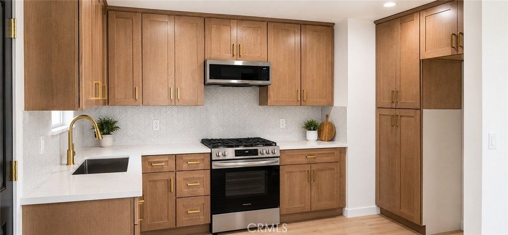 Image 4 of property listing at 12942 3rd, Yucaipa, CA 92399