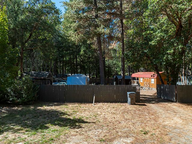 3504 Azalea Drive, Grants Pass, OR 97526