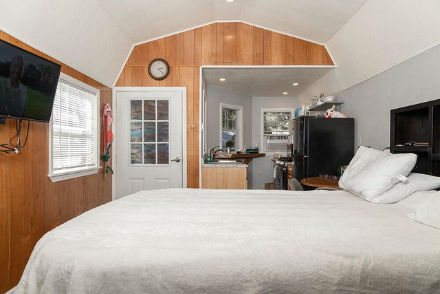 3504 Azalea Drive, Grants Pass, OR 97526