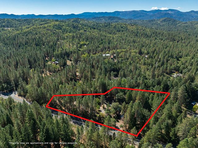 3504 Azalea Drive, Grants Pass, OR 97526