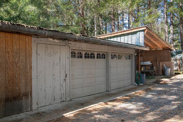 3504 Azalea Drive, Grants Pass, OR 97526