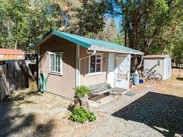 3504 Azalea Drive, Grants Pass, OR 97526