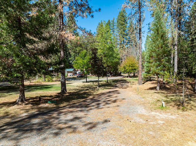 3504 Azalea Drive, Grants Pass, OR 97526