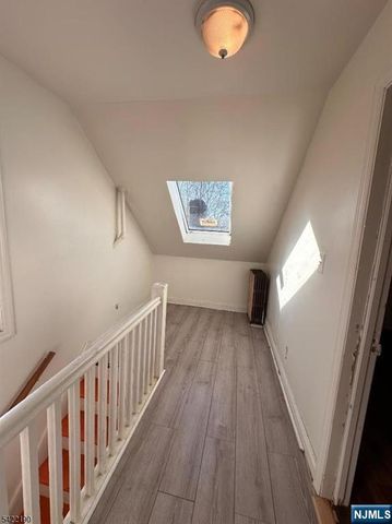 89 Aldine Street, Newark, NJ 07112