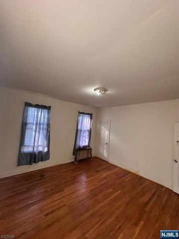 89 Aldine Street, Newark, NJ 07112