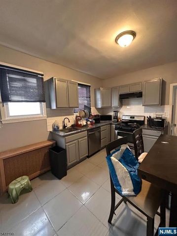 89 Aldine Street, Newark, NJ 07112