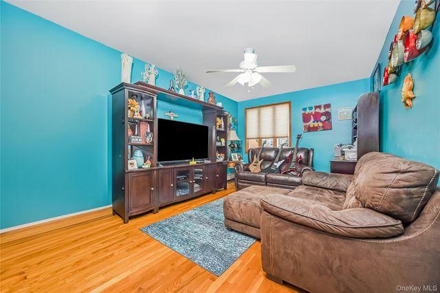 151-62 24th Road, Whitestone, NY 11357