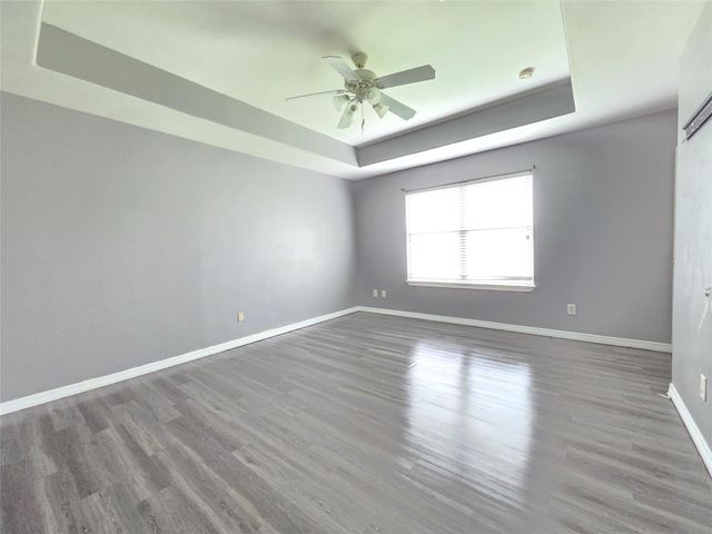 12015 Rosecroft Drive, Houston, TX 77048