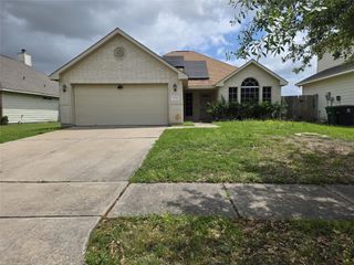 12015 Rosecroft Drive, Houston, TX 77048