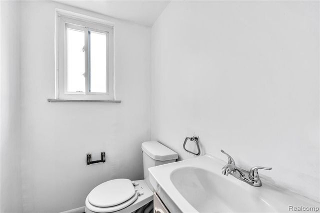 12136 Brougham Drive, Sterling Heights, MI 48312