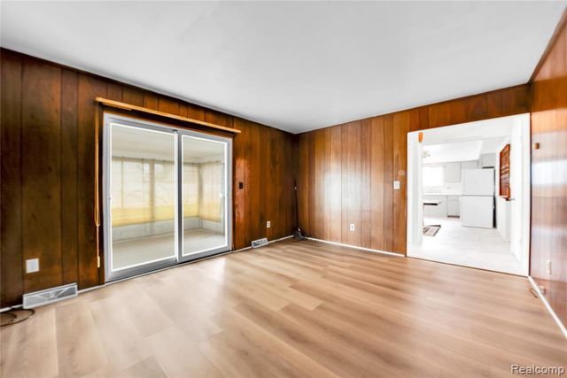 12136 Brougham Drive, Sterling Heights, MI 48312