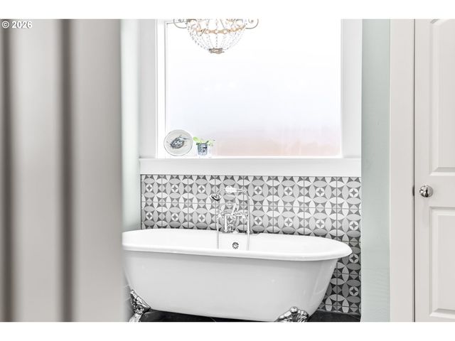 463 SALTY Way, Eugene, OR 97404