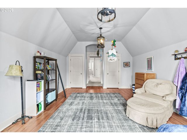 463 SALTY Way, Eugene, OR 97404