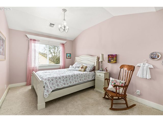 463 SALTY Way, Eugene, OR 97404