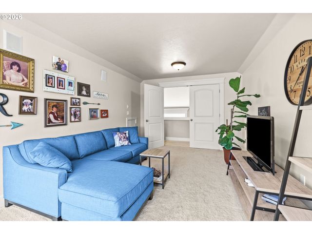 463 SALTY Way, Eugene, OR 97404