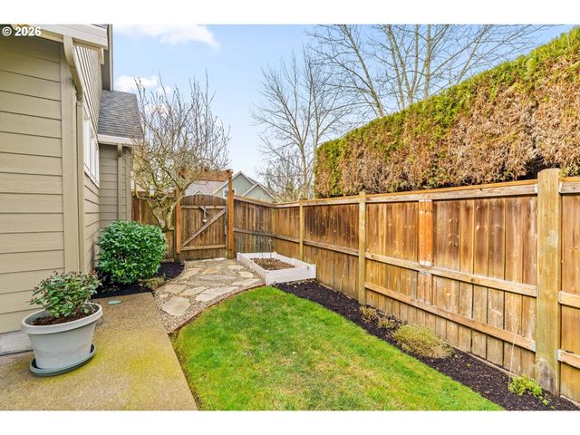 463 SALTY Way, Eugene, OR 97404