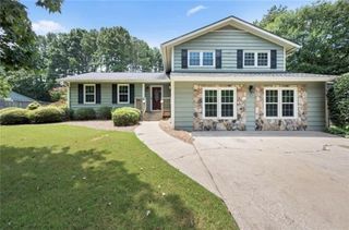 392 Heritage Lane, Alpharetta, GA 30009