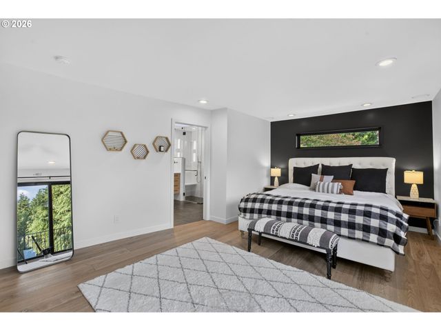 17780 OVERLOOK Cir, Lake Oswego, OR 97034
