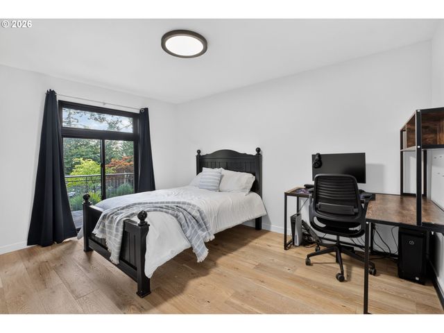 17780 OVERLOOK Cir, Lake Oswego, OR 97034