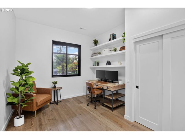 17780 OVERLOOK Cir, Lake Oswego, OR 97034