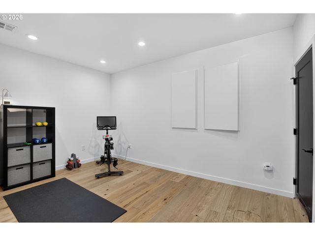 17780 OVERLOOK Cir, Lake Oswego, OR 97034
