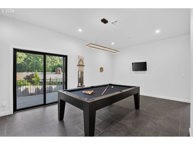 17780 OVERLOOK Cir, Lake Oswego, OR 97034