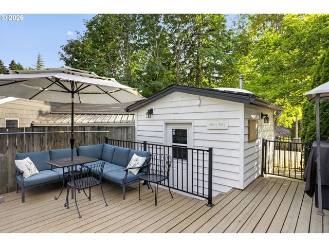 17780 OVERLOOK Cir, Lake Oswego, OR 97034