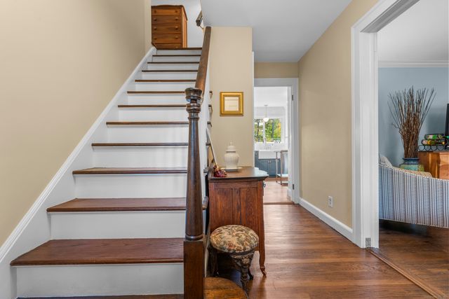 32 Cedarhurst Lane, Milford, CT 06461