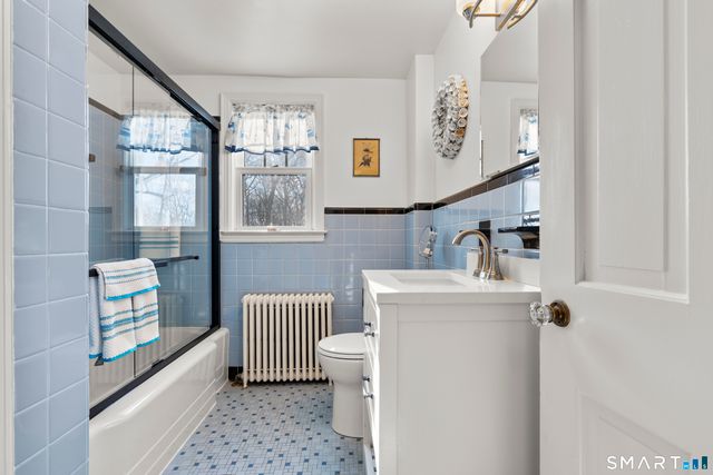 32 Cedarhurst Lane, Milford, CT 06461