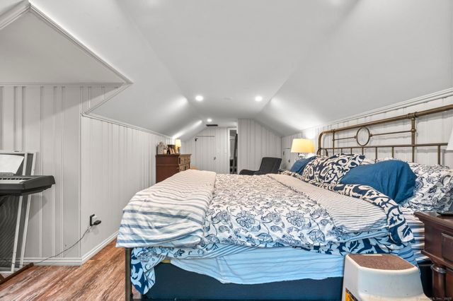 32 Cedarhurst Lane, Milford, CT 06461