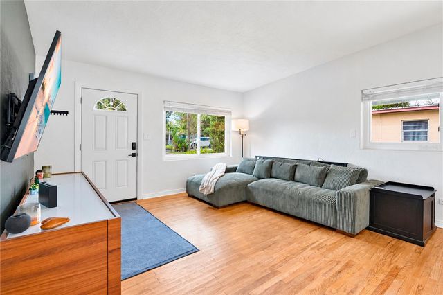 2917 PICKFAIR STREET, Orlando, FL 32803