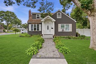 80 Everett Street, Patchogue, NY 11772