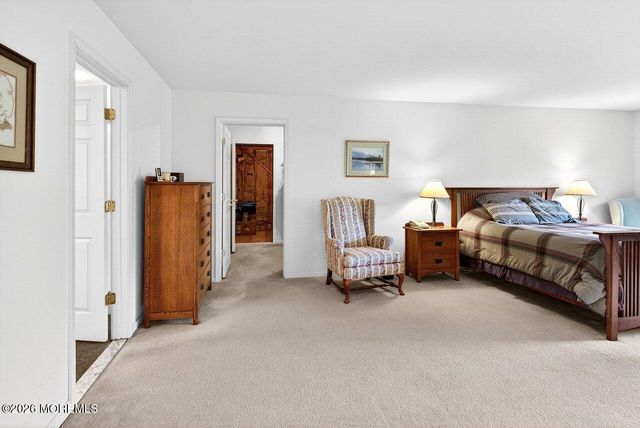 77 Hemlock Drive, New Egypt, NJ 08533