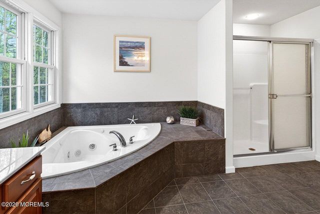 77 Hemlock Drive, New Egypt, NJ 08533