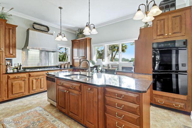 15 Tabby Point Lane, Okatie, SC 29909