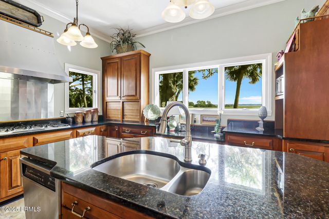 15 Tabby Point Lane, Okatie, SC 29909