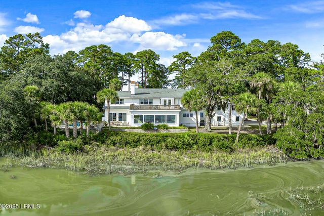 15 Tabby Point Lane, Okatie, SC 29909