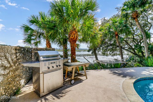15 Tabby Point Lane, Okatie, SC 29909