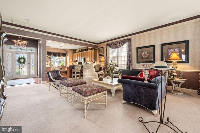 28 HUTTON LN, Garnet Valley, PA 19060