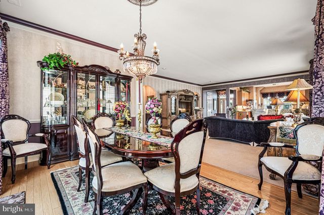 28 HUTTON LN, Garnet Valley, PA 19060