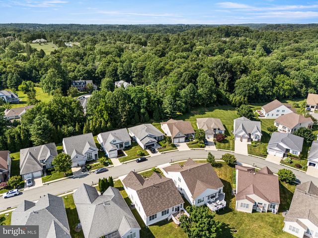 28 HUTTON LN, Garnet Valley, PA 19060