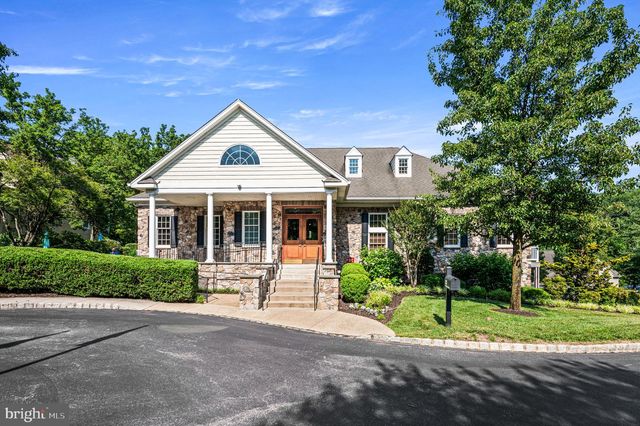 28 HUTTON LN, Garnet Valley, PA 19060