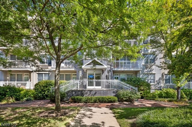 4 Constellation Pl 101 101, Jersey City, NJ 07305