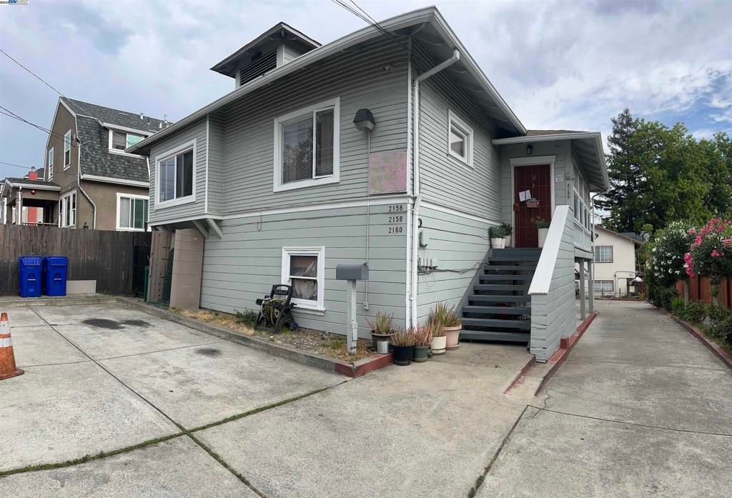 2158 High St, Oakland, CA 94601