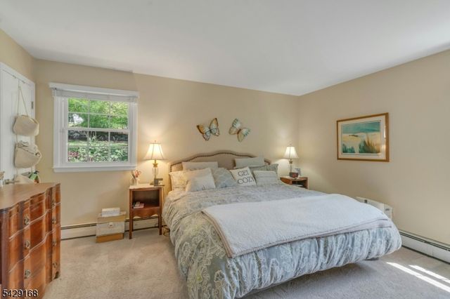 109 Malcolm Rd, Mahwah Twp., NJ 07430