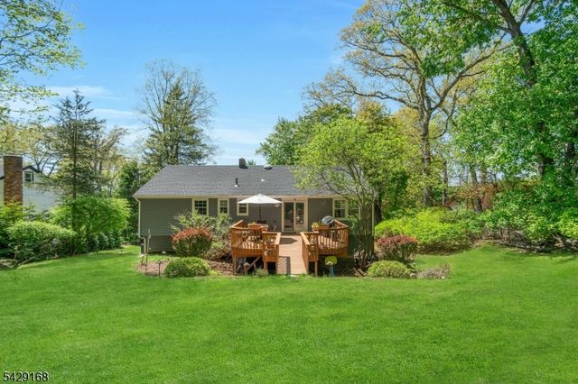 109 Malcolm Rd, Mahwah Twp., NJ 07430
