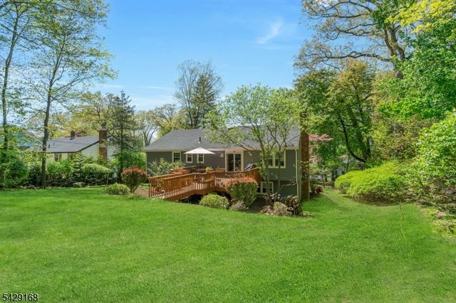 109 Malcolm Rd, Mahwah Twp., NJ 07430